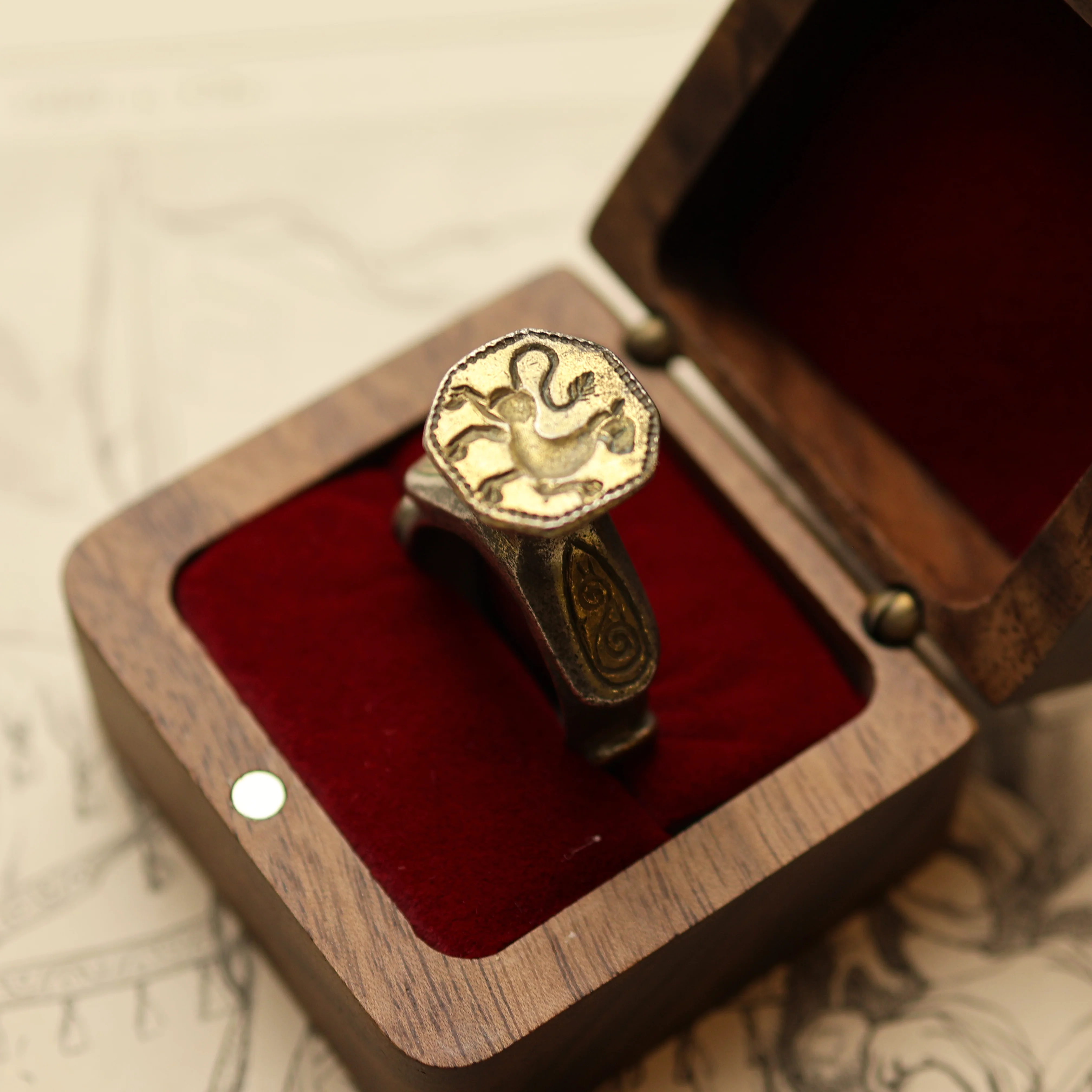 Late Renaissance Lion Ring - Image 4