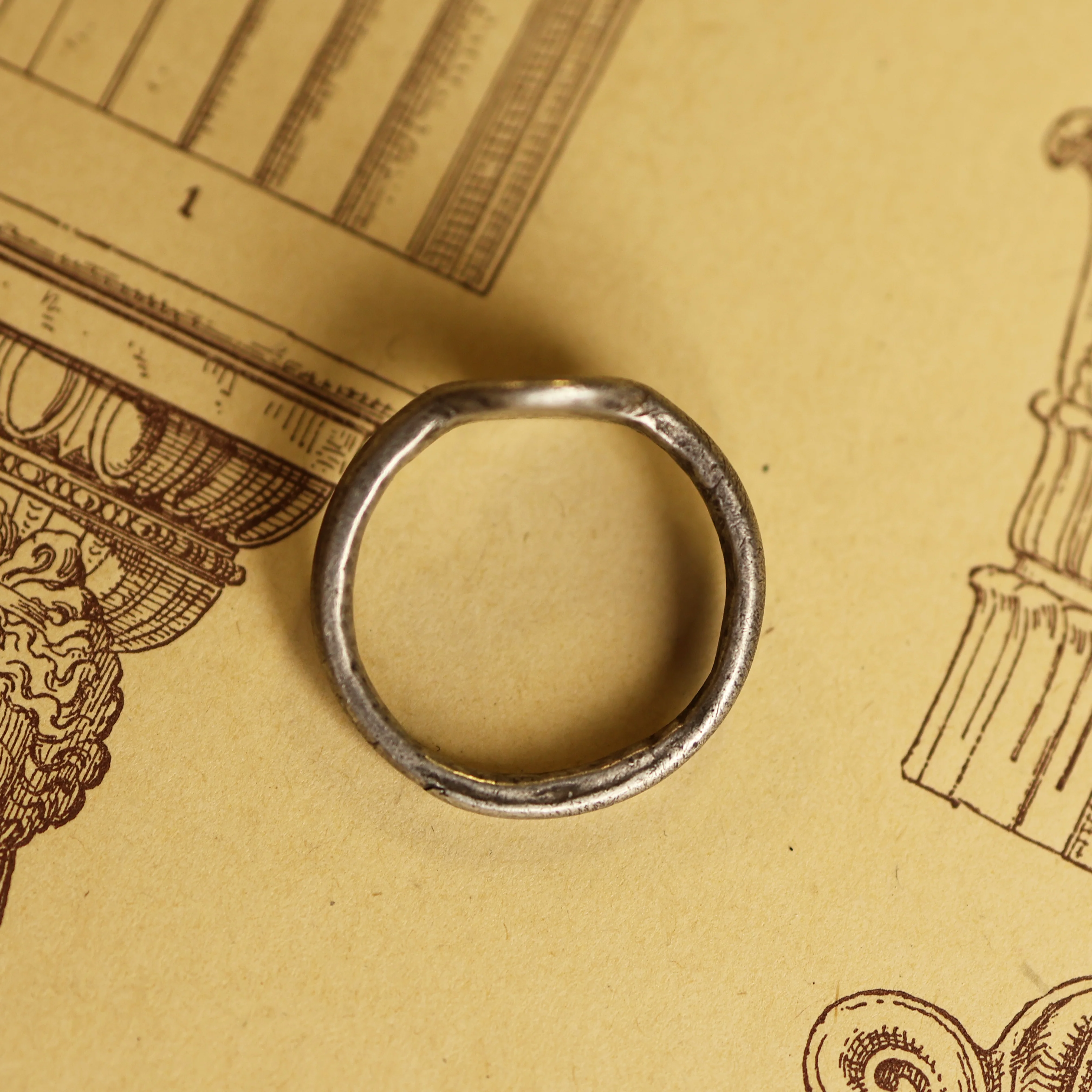Roman Empire Engraved Silver Ring - Image 3