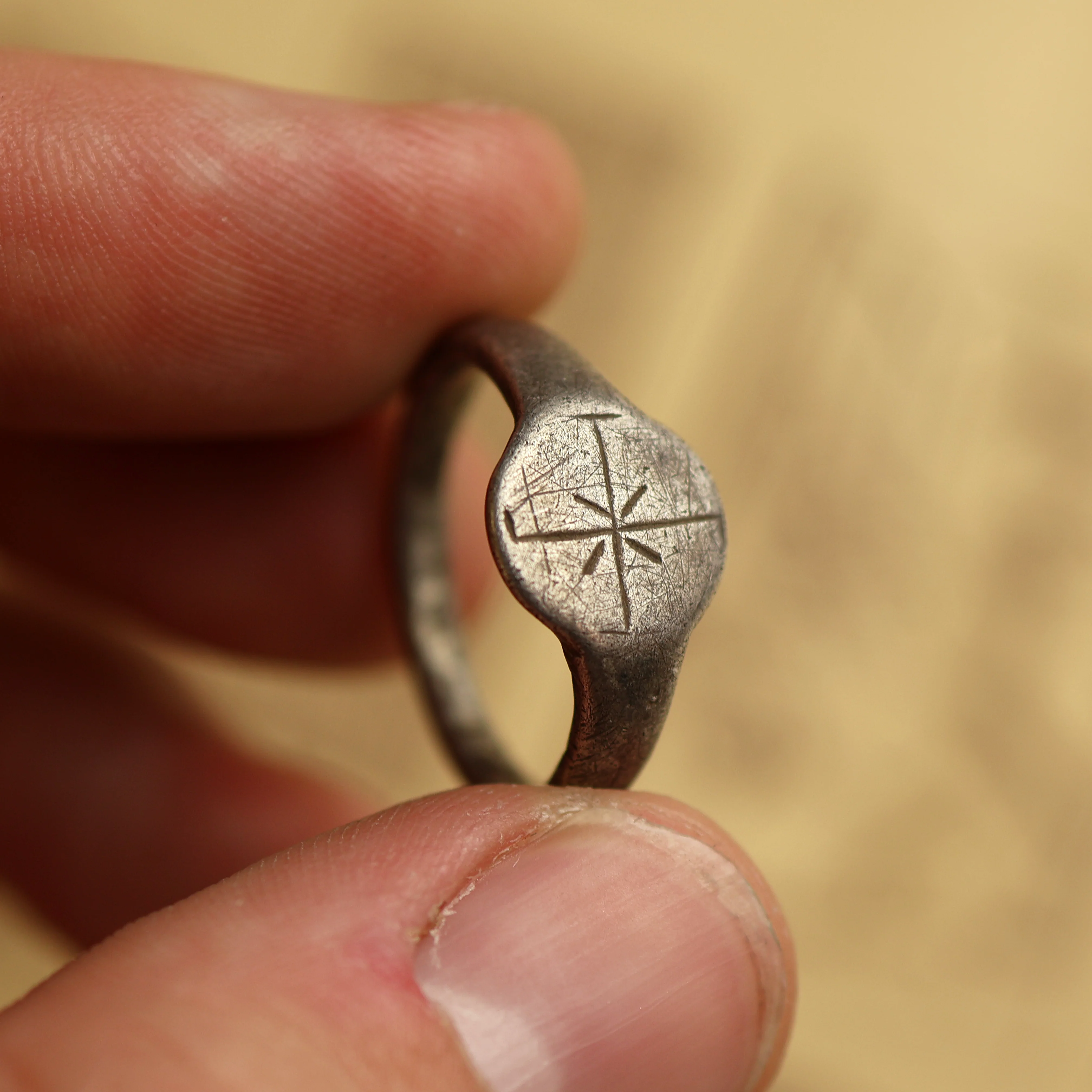 Roman Empire Engraved Silver Ring - Image 4