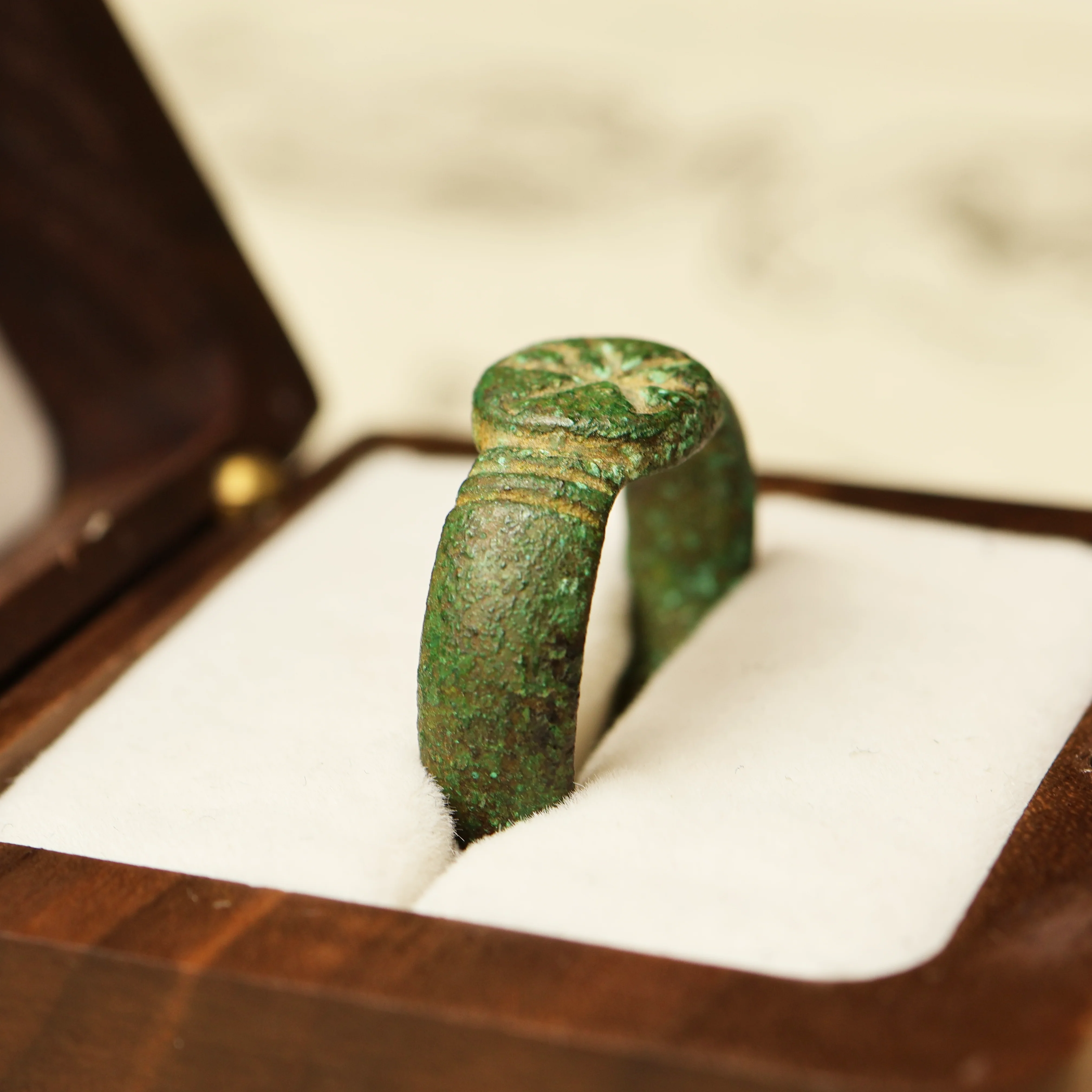 Late Roman Bronze Ring with Chi-Rho Symbol - Image 8